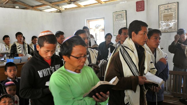 Pemerintah Israel mengajak kaum Yahudi India, Bnei Menashe, tinggal di Negeri Zionis.