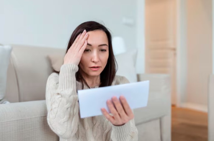 Masalah finansial keluarga berdampak pada anak. Picu kecemasan dan hambat kemandirian/Foto: freepik.com/stefamerpik