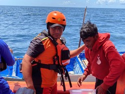 Nelayan Sikka Ditemukan Selamat Setelah Terombang-ambing 4 Hari