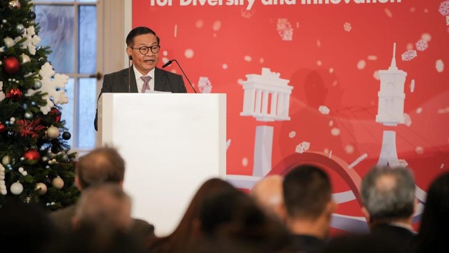 Gubernur DKI Jakarta, Pramono Anung, hadir sebagai pembicara utama pada pembukaan AsiaBerlin Summit 2025 di Rotes Rathaus, Berlin, Jerman, pada Senin (24/11).