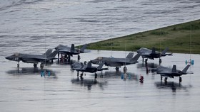 FOTO: Penampakan Jet Tempur F-35 AS di Puerto Rico Intai Venezuela