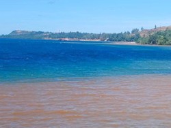 Warga Pulau Gebe Curhat Tambang Gubernur Sherly Tjoanda Bayar Tali Asih Murah