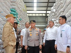 Satgas Pangan Polda Kalsel Pastikan Stok Beras Aman, Bantuan Tersalur 100%