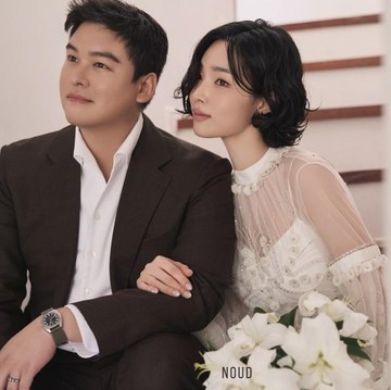 Pasangan Artis Korea Lee Jang Woo dan Jo Hye Won Resmi Menikah, Ini Potretnya!