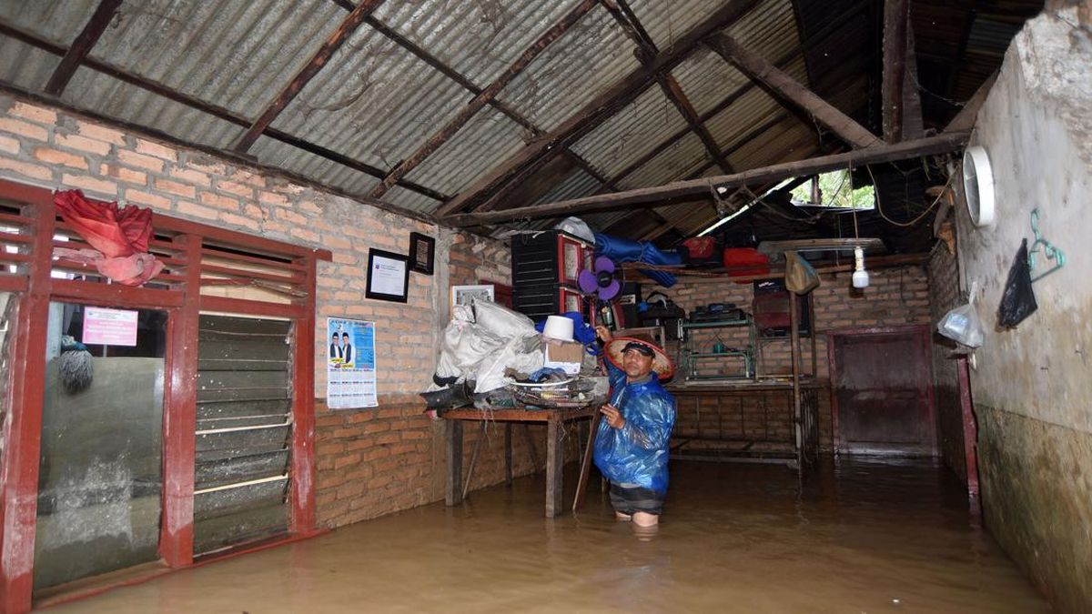 FOTO: Banjir Besar di Padang Pariaman, 9.228 Jiwa Terdampak