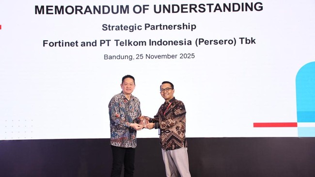 Telkom dan Fortinet jalin kemitraan strategis untuk perkuat infrastruktur digital dan keamanan siber, dukung transformasi digital nasional.