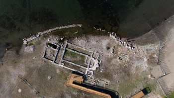 FOTO: Gereja Abad ke-4 Muncul Lagi Setelah 700 Tahun Tenggelam