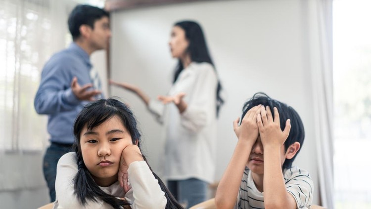 Anak Suka Menjawab Saat Dibilangin? Ini Cara Mendidiknya agar Tetap Berani Bicara tapi Sopan