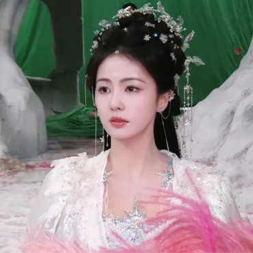 Aktris China Bai Lu Ingin Hiatus dari Drama Xianxia Usai 'Unveil: Jadewind'