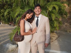 Aurelie Moeremans Berbikini Pamer Baby Bump Saat Liburan Bareng Suami ke Meksiko