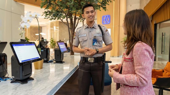 Sebagai fondasi utama menjaga keamanan transaksi, nasabah diimbau tidak membagikan informasi rahasia seperti PIN, password, maupun OTP kepada siapa pun.