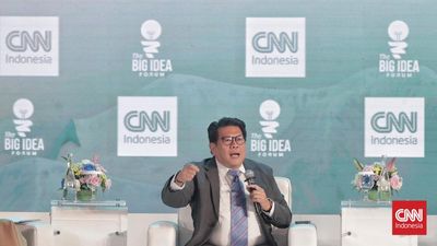 IESR mengusulkan pemerintah fokus menyiapkan fondasi regulasi hingga rantai pasok untuk mengejar target pembangunan PLTS 100 GW dalam lima tahun.