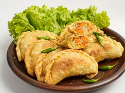 Resep Pastel Isi Sayuran yang Padat Gurih buat Camilan