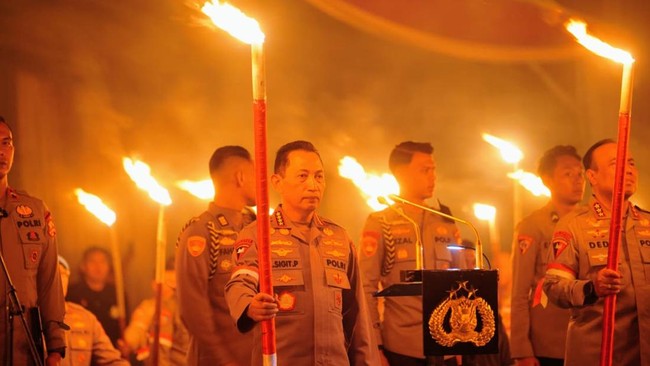 Kapolri Jenderal Listyo Sigit memimpin Renungan Ksatria Bhayangkara di Bogor, Acara ini menegaskan komitmen Polri untuk integritas dan pelayanan publik.
