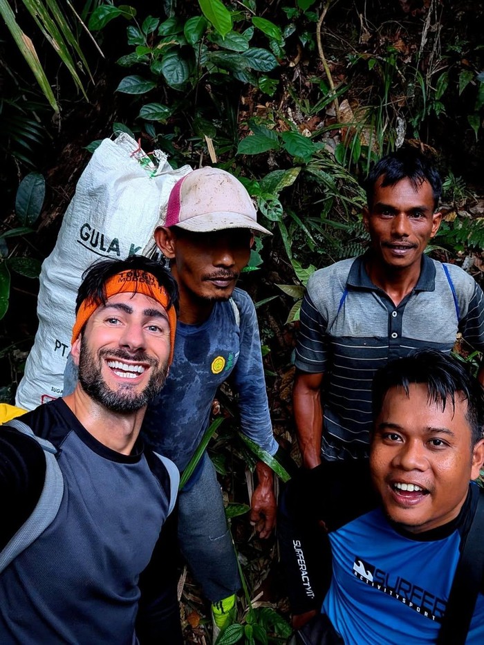 Proyek Kolaborasi Lintas Negara/ Foto: Instagram/illustratingbotanist