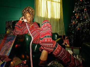 Reaksi Rihanna Saat Foto Masa Lalunya Dijadikan Meme