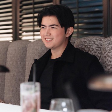 Genap Berusia 20 Tahun, 7 Potret Sean Alexander Putra Olla Ramlan Beranjak Dewasa