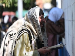 Sekte Yahudi Lev Tahor Dituduh Culik-Perdagangkan Anak, Siapa Mereka?