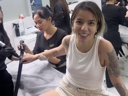 7 Momen Sheila Marcia Tahan Rasa Sakit Hapus Tato yang Penuh Kenangan Pahit