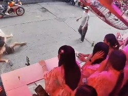 Turis China-Korsel Adu Jotos di Depan Bar, Perkara Live Streaming