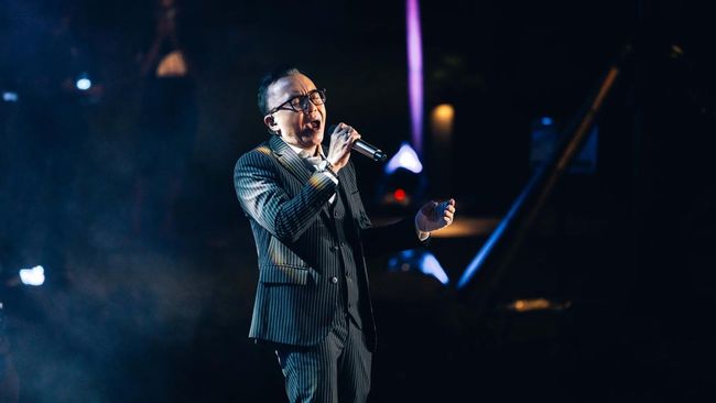 Melihat Penampilan Ari Lasso di Tengah Hutan Kota Jakarta