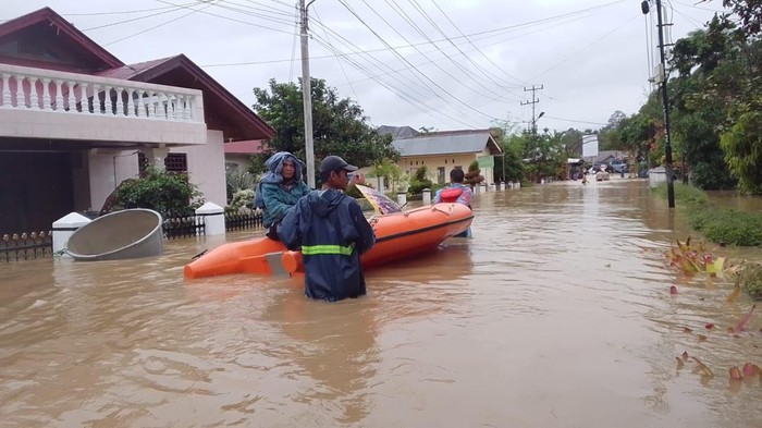 Banjir Bandang Landa Sumut, Sumbar, hingga Aceh, Simak Deretan Faktanya
