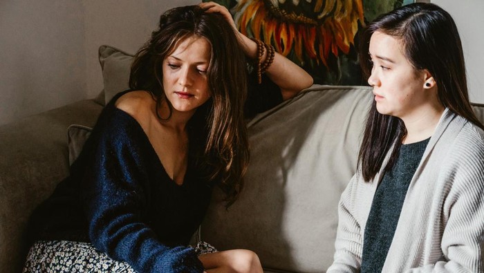 Memilih jujur walaupun tidak nyaman. Berbohong justru menciptakan drama.