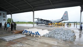 PLN dan TNI AU Kirim Tower Darurat, Pulihkan Listrik Aceh Usai Banjir