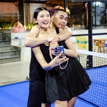 Cerita Raditya Dika soal 7 Tahun Pernikahan dengan Anissa Aziza