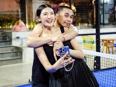 Cerita Raditya Dika soal 7 Tahun Pernikahan dengan Anissa Aziza