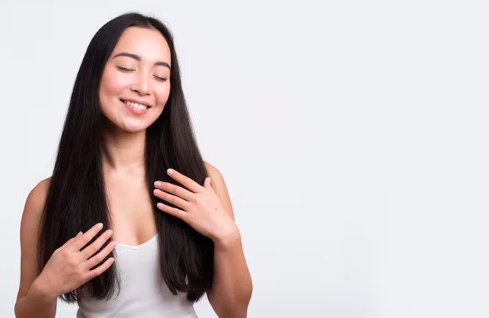 Rambut porositas sedang memiliki penyerapan kelembapan yang seimbang. Rambut lebih mudah diatur dan mudah diwarnai atau styling/Foto: freepik.com/freepik