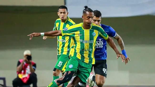 PSBS Biak sukses mengalahkan Persijap Jepara 3-2 dalam pertandingan Super League 2025/2026 di Stadion Maguwoharjo, Sleman, pada Kamis (27/11) malam.