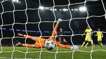 Berita Panas dari Dunia Sport CNN : FOTO: Vitinha Hattrick, Hujan Gol Tercipta di PSG vs Tottenham