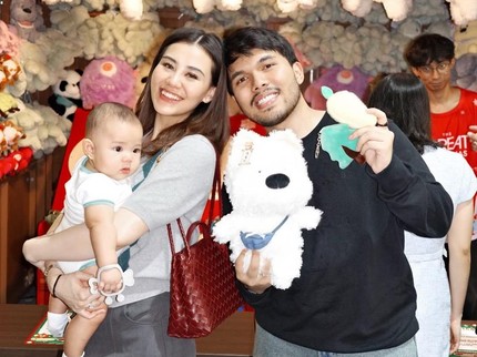 Keseruan Aaliyah Massaid dan Thariq Ajak Anak Liburan Akhir Tahun ke Singapura