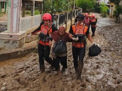 2 Hari Terjebak di Sekolah, 100 Siswa-Guru dan Warga di Aceh Dievakuasi