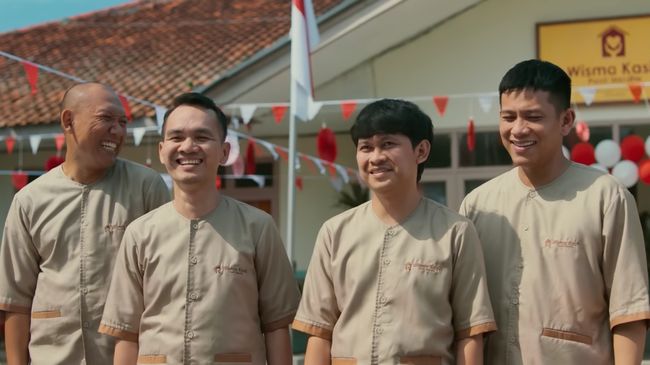 Agak Laen: Menyala Pantiku resmi jadi film Indonesia terlaris kelima sepanjang masa setelah dapat 6,5 juta penonton dalam 15 hari.