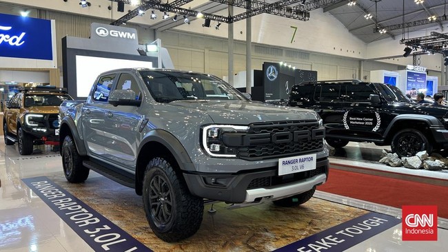 Pantauan CNNIndonesia.com, Ford menawarkan promo menarik untuk menggaet minat beli konsumen selama pameran GJAW 2025.