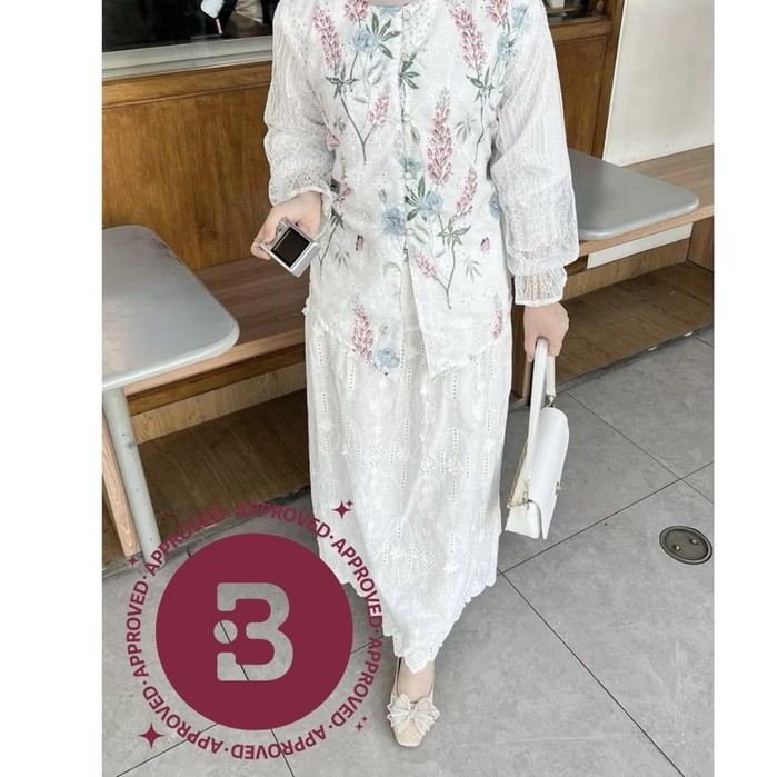 Get The Look Adinda Valda