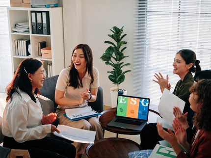 9 Kalimat Boomer yang Diam-diam Bikin Generasi Z dan Milenial Menjauh Menurut Psikologi