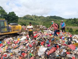 Geger Mayat Bayi Terbungkus Kain Ditemukan di TPA Koya Koso Jayapura
