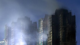 Hong Kong Bentuk Komite Selidiki Penyebab Kebakaran Apartemen