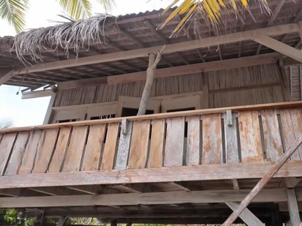 Potret Rumah Ibunda Luna Maya di Pulau Rote, Menghadap Langsung ke Pantai