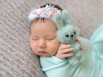 30 Ide Nama Bayi Perempuan Terinspirasi dari Member IVE