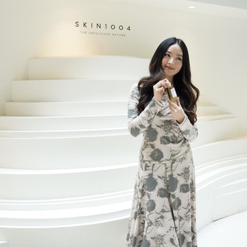 Natasha Wilona Jadi Brand Ambassador SKIN1004, Ungkap Perjalanan Perawatan Kulitnya!