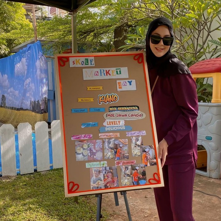 <p>Meksipun kini telah resmi cerai, Paula Verhoeven dan Baim Wong kompak saling memberikan dukungan untuk anak-anaknya. Bahkan, belum lama ini, keduanya terlihat bersama di acara sekolah anak. (Foto: Instagram @paula_verhoeven)</p>