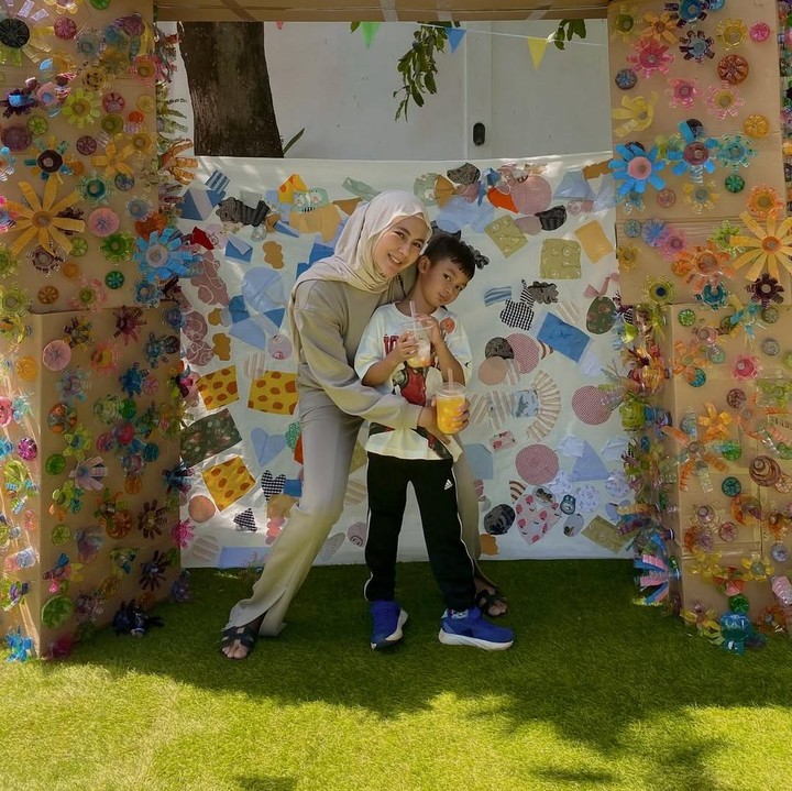 <p>Ia pun menuliskan pesan manis berupa keinginan sekaligus harapannya untuk sang putra. &ldquo;Yang terpenting buat mama adalah Kiano selalu merasa dicintai dan di-<em>support</em> ya nak. Selamanya bangga kamu, KIano-ku,&rdquo; ungkapnya.&nbsp;(Foto: Instagram @paula_verhoeven)</p>