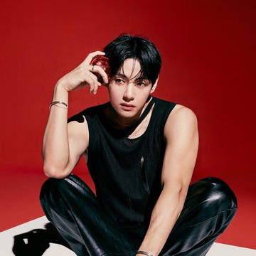 Gaet V BTS Jadi Global Ambassador Pertama, Ini 3 Hal yang Perlu Kamu Ketahui Tentang Era Baru TIRTIR