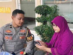 Polres Lamongan Dampingi Ibu Asal Surakarta Korban Penipuan dengan AI