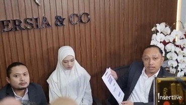 Tertunduk Lesu, Inara Rusli Pilih Mundur Ngaku Ogah Jadi Istri ke-2 Insanul Fahmi