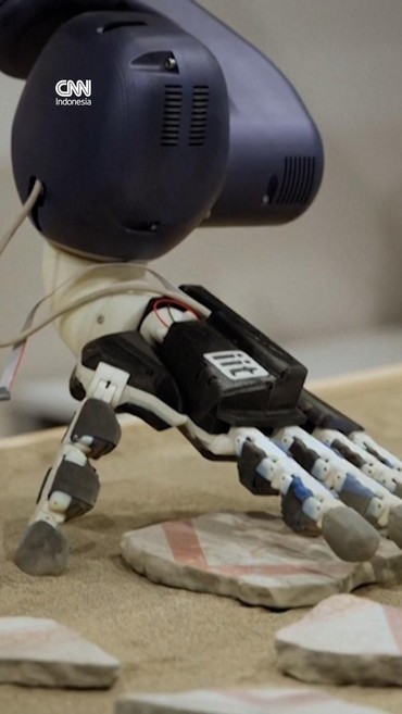 Robot Bantu Susun Ulang Puing-Puing Lukisan dari Kota Kuno Pompeii